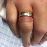 hand_nah.jpg